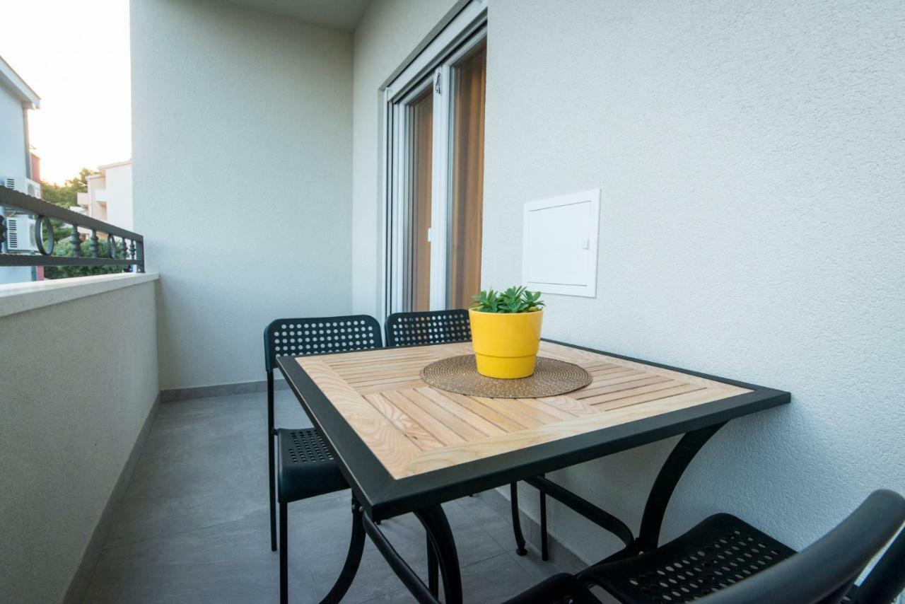 Apartmani Spiline Baska Voda Exterior photo